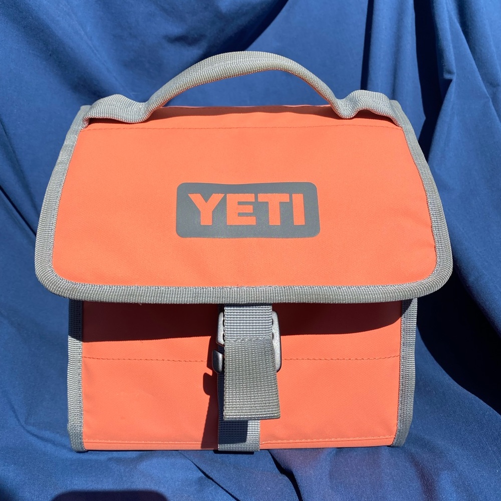 Yeti Daytrip Lunch Bag in Coral!!!